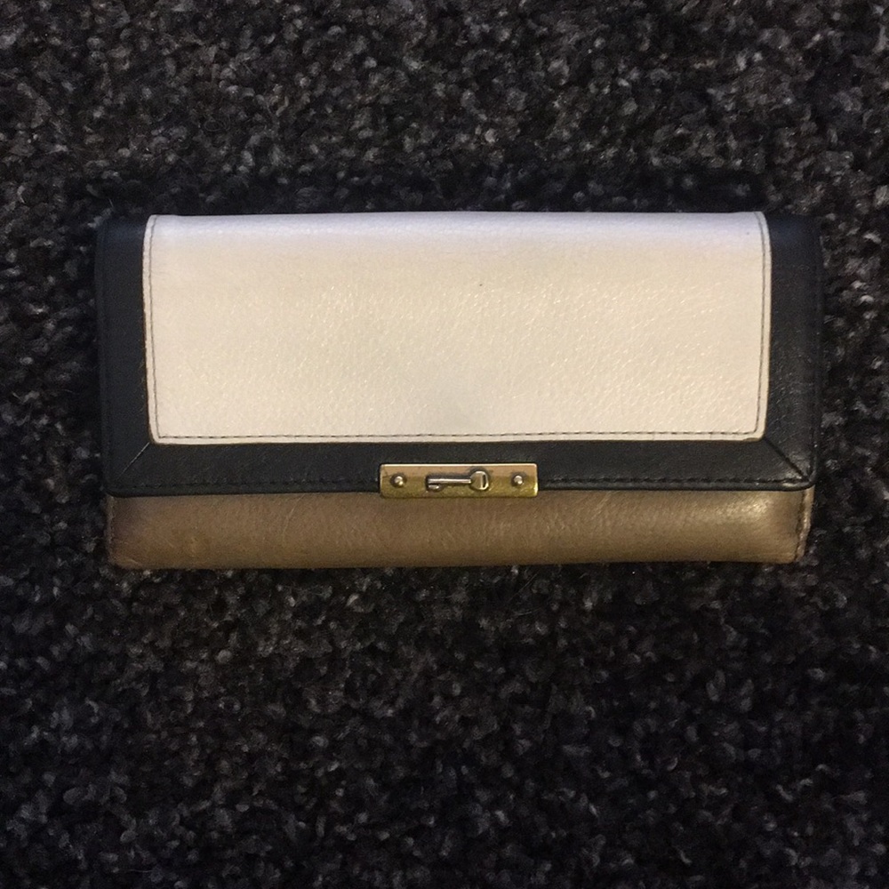 Fossil Wallet